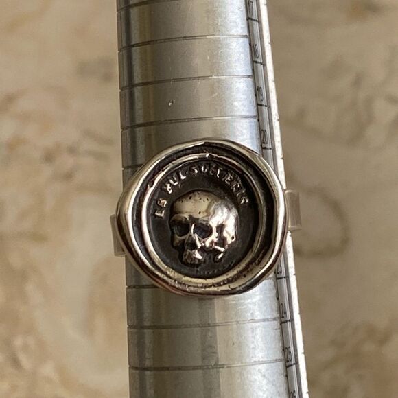 Plum & Posey Skull & Crossbones Talisman Ring Memento Mori 925 Sterling Silver - Picture 4 of 9